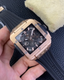 Hublot Square Bang 821.OM.0180.RX 44 mm - Image 2