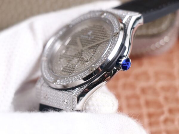 Hublot Classic Fusion Skull Titanium Full Pave 511.NX.9000.LR.1704.SKULL 45mm - Image 6
