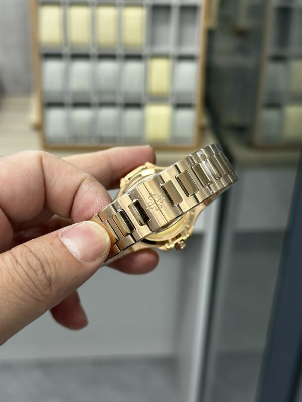 Patek Philippe Nautilus Ladies Rose Gold & Yellow Gold Silver Dial 7118 1R 001 35.2mm - Image 16