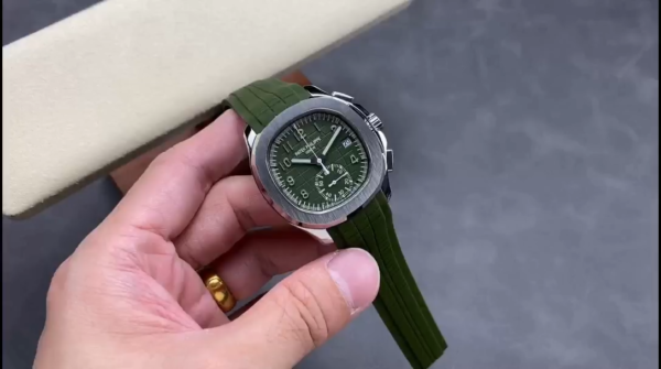 Replica Patek Philippe Aquanaut 5968A 010 42mm Mens Watch - Image 2