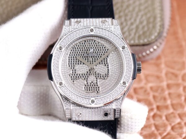 Hublot Classic Fusion Skull Titanium Full Pave 511.NX.9000.LR.1704.SKULL 45mm - Image 2