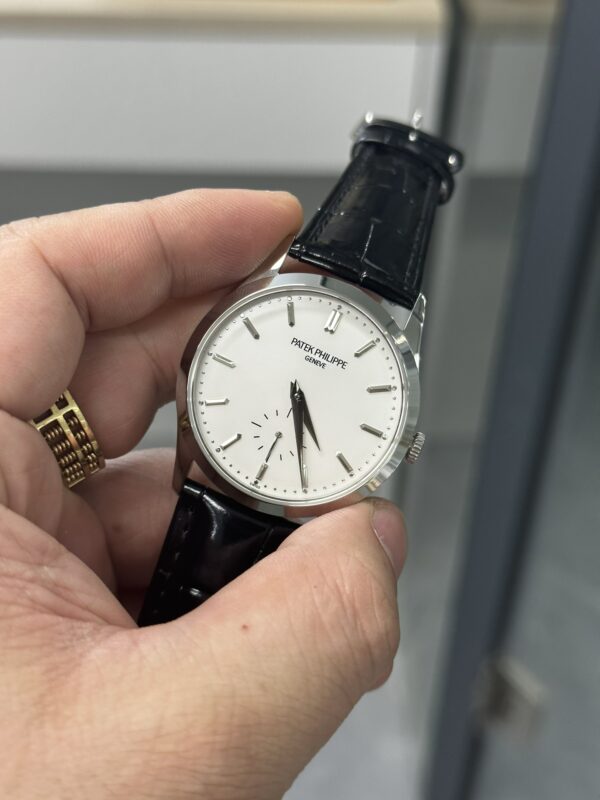 Patek Philippe Calatrava Silver Dial 18 kt White Gold 5196G 001 - Image 4