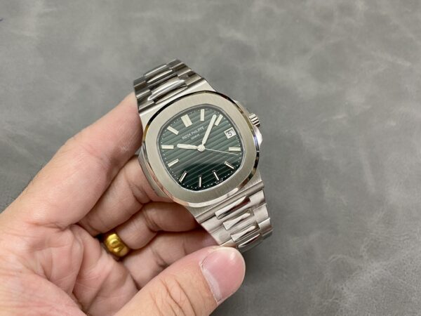 Replica Patek Philippe Nautilus 5711 1A Green Dial 40mm Mens Watch - Image 11
