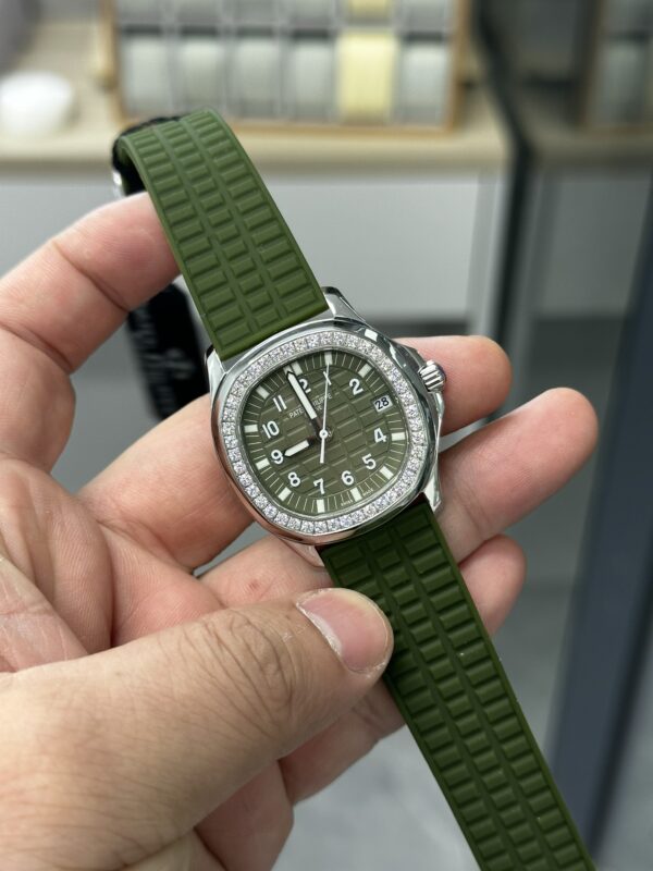 Replica Patek Philippe Aquanaut 5267 200A 011 Watch For Sale - Image 3