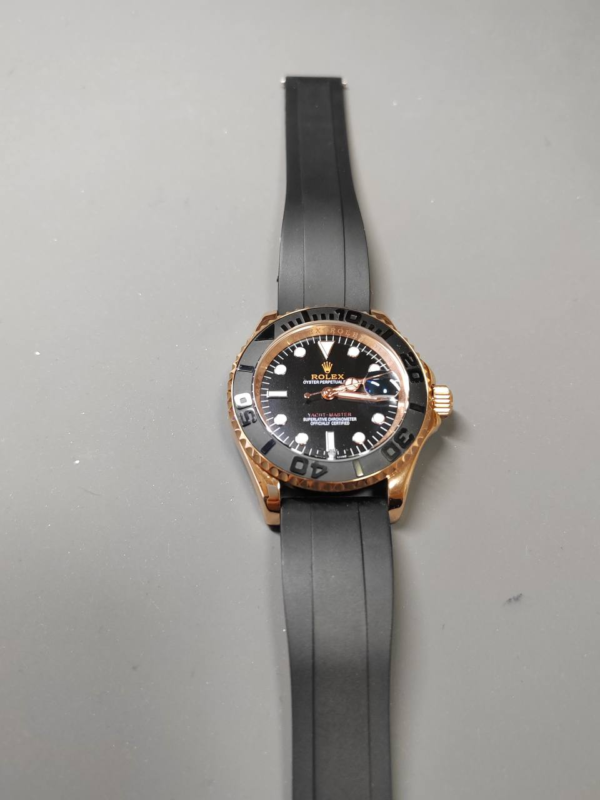 Rolex Yacht-Master 40 116655 SATS Rose Gold Automatic Rubber Black Dial Replica - Image 5